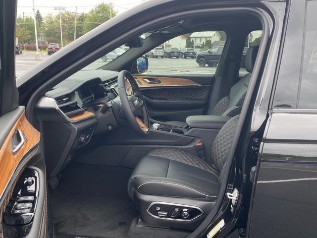 new 2024 Jeep Grand Cherokee car, priced at $76,923