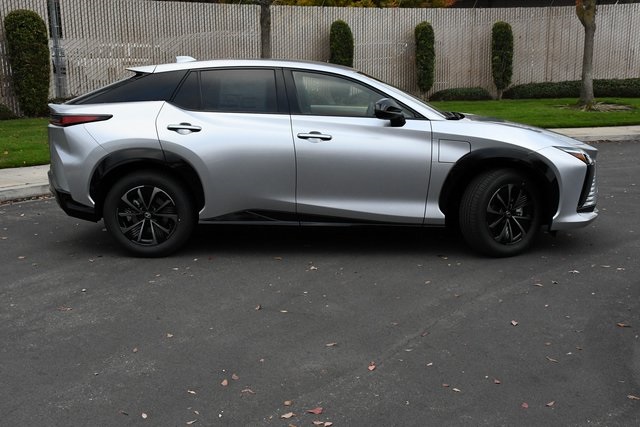 2026 Lexus RZ photo 3