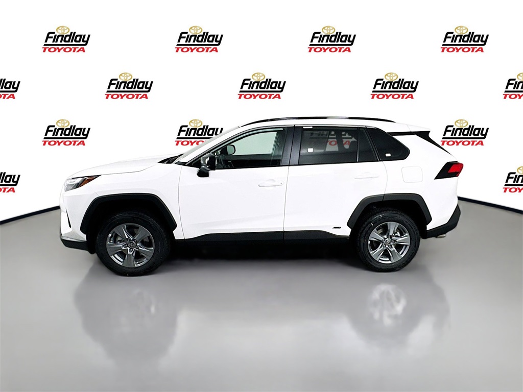 2025 Toyota RAV4 LE photo 3