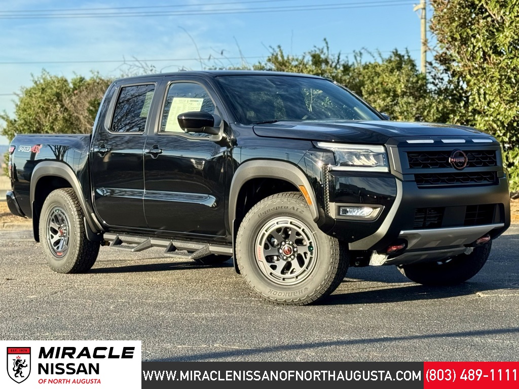 2026 Nissan Frontier PRO-4X's photo