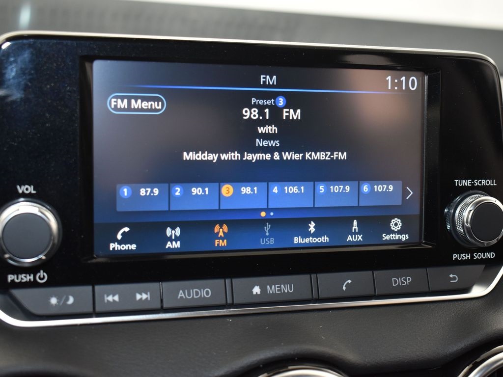 2025 Nissan Sentra S photo 10