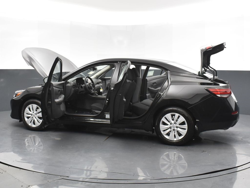 2025 Nissan Sentra S photo 32