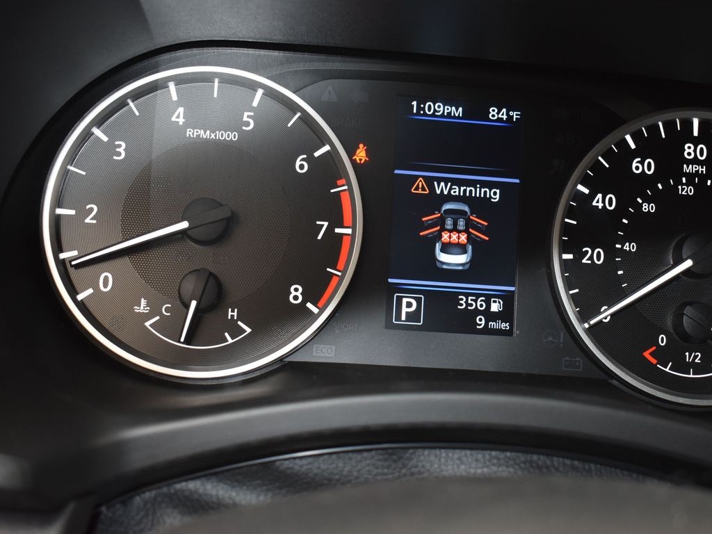 2025 Nissan Sentra S photo 8