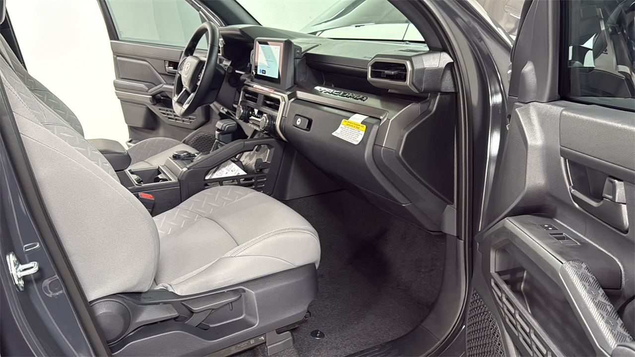 2025 Toyota Tacoma SR5 Double Cab photo 16