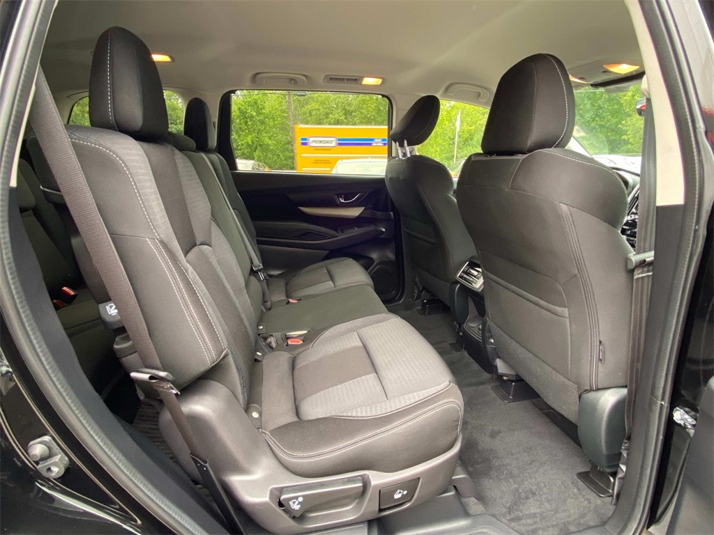 2022 Crystal Black Silica Subaru Ascent Premium AWD SUV