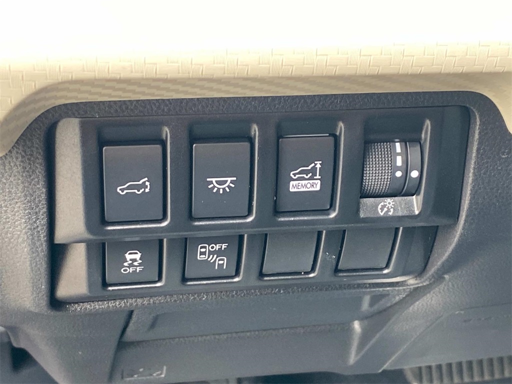 2022 Crystal Black Silica Subaru Ascent Premium AWD SUV