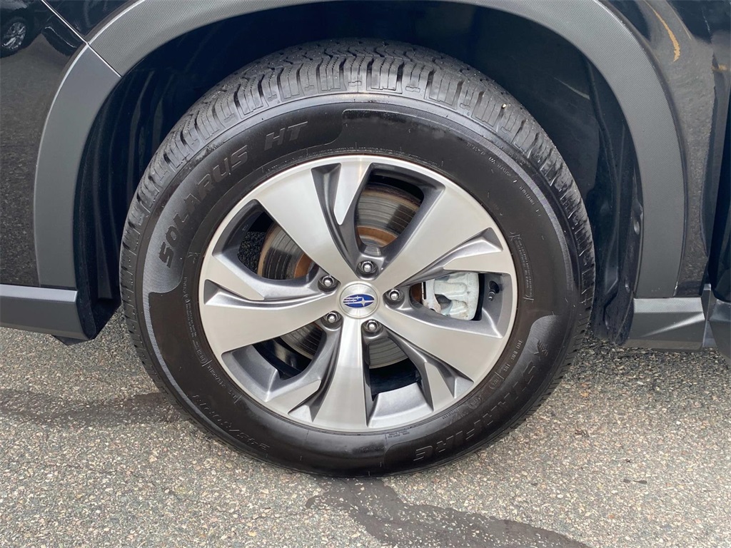 2022 Crystal Black Silica Subaru Ascent Premium AWD SUV