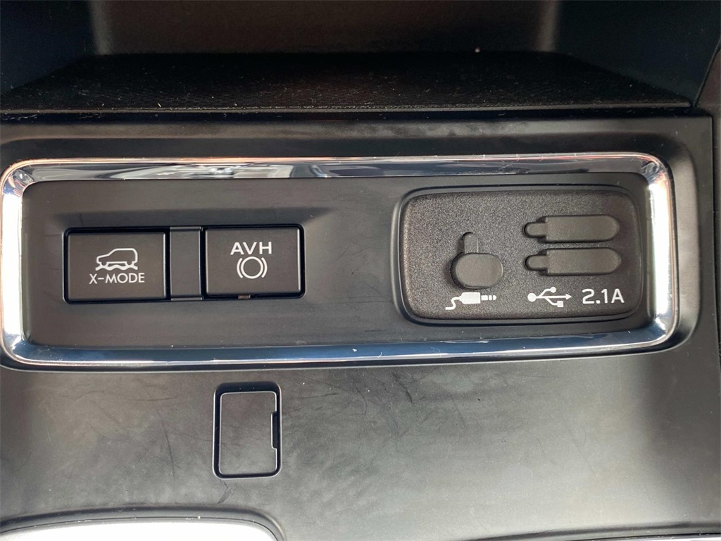 2022 Crystal Black Silica Subaru Ascent Premium AWD SUV