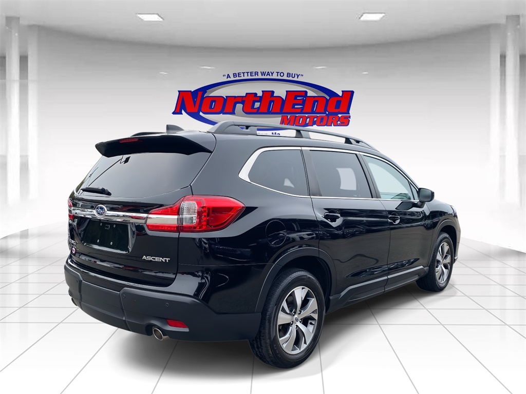 2022 Crystal Black Silica Subaru Ascent Premium AWD SUV