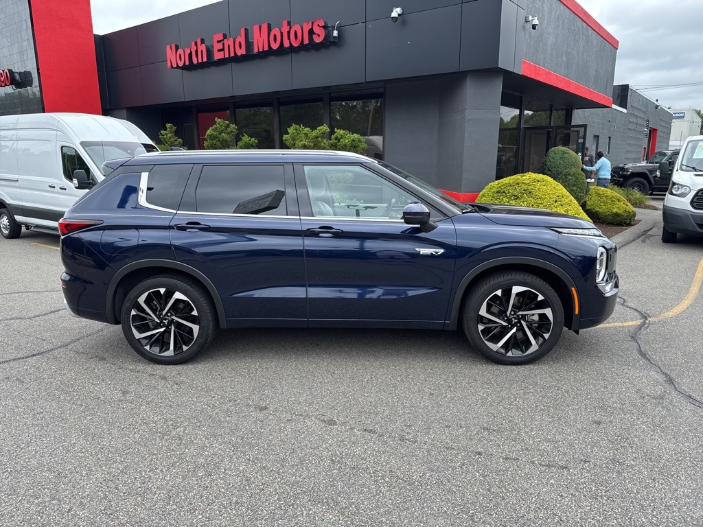 2023 Cosmic Blue Metallic Mitsubishi Outlander PHEV SEL 4X4 SUV