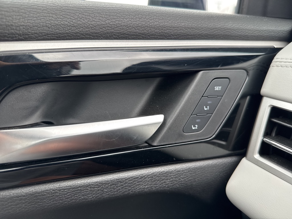 2023 Cosmic Blue Metallic Mitsubishi Outlander PHEV SEL 4X4 SUV