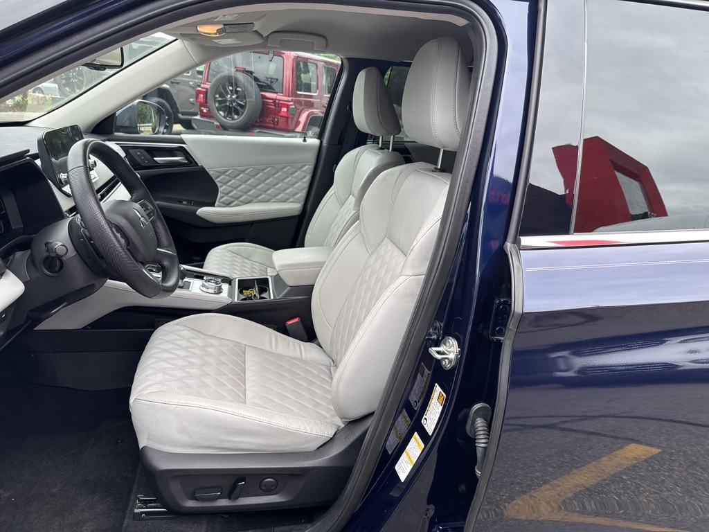 2023 Cosmic Blue Metallic Mitsubishi Outlander PHEV SEL 4X4 SUV