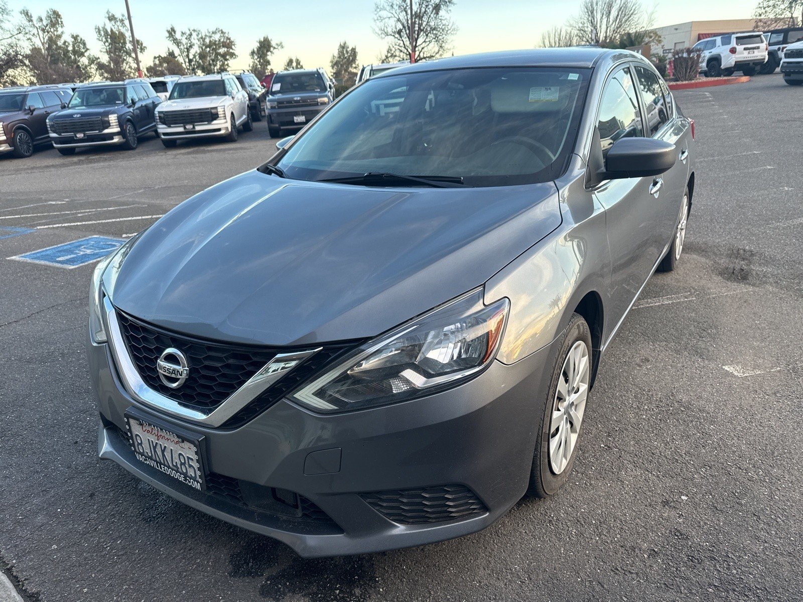 2019 Nissan Sentra S's photo