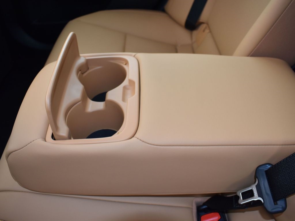 2024 White Lexus ES 350 FWD Sedan