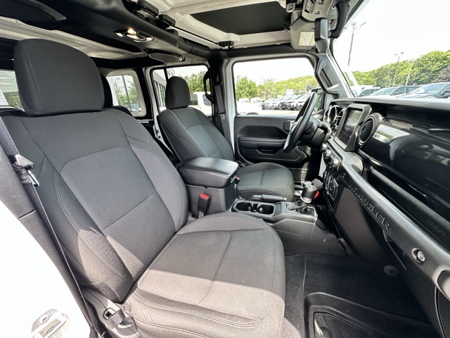 2022 Bright White Clearcoat Jeep Wrangler Unlimited Sport Altitude 4X4 SUV