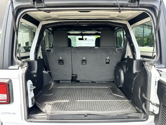 2022 Bright White Clearcoat Jeep Wrangler Unlimited Sport Altitude 4X4 SUV