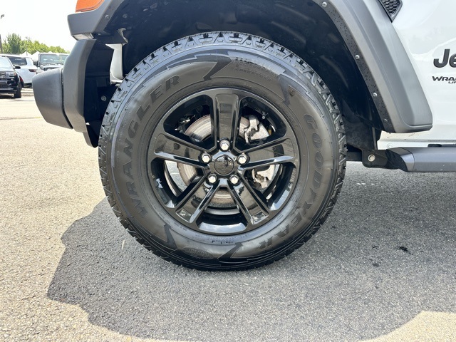 2022 Bright White Clearcoat Jeep Wrangler Unlimited Sport Altitude 4X4 SUV