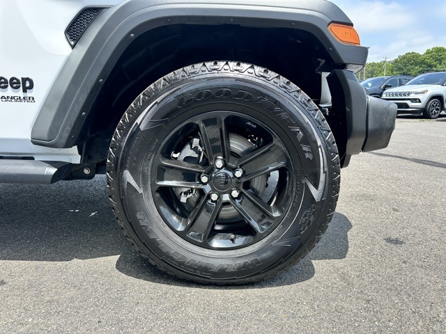 2022 Bright White Clearcoat Jeep Wrangler Unlimited Sport Altitude 4X4 SUV