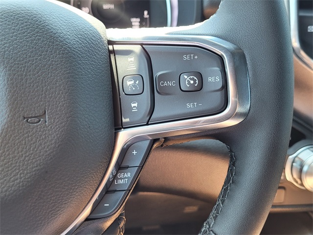 2026 Ram 1500 Laramie Crew Cab 4x4 5'7" Box