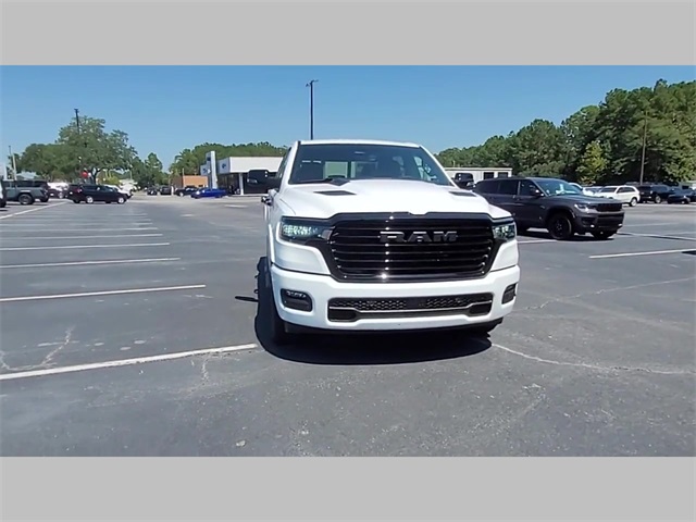 2026 Ram 1500 Laramie Crew Cab 4x4 5'7" Box