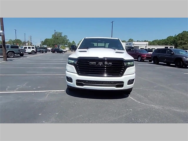 2026 Ram 1500 Laramie Crew Cab 4x4 5'7" Box