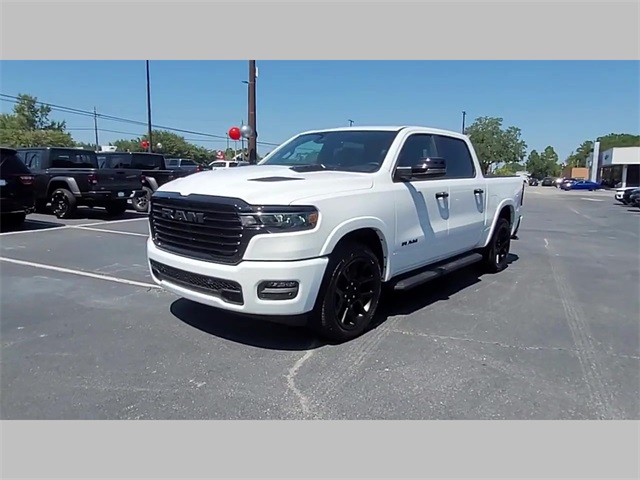 2026 Ram 1500 Laramie Crew Cab 4x4 5'7" Box