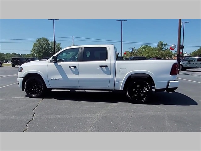 2026 Ram 1500 Laramie Crew Cab 4x4 5'7" Box