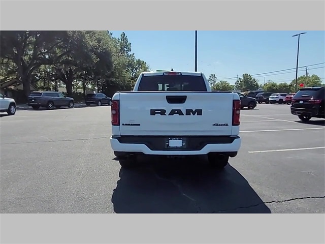 2026 Ram 1500 Laramie Crew Cab 4x4 5'7" Box