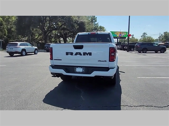 2026 Ram 1500 Laramie Crew Cab 4x4 5'7" Box