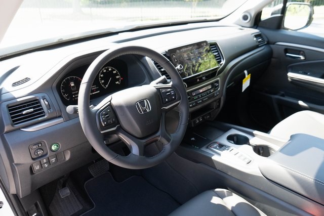 2025 Honda Ridgeline RTL photo 3