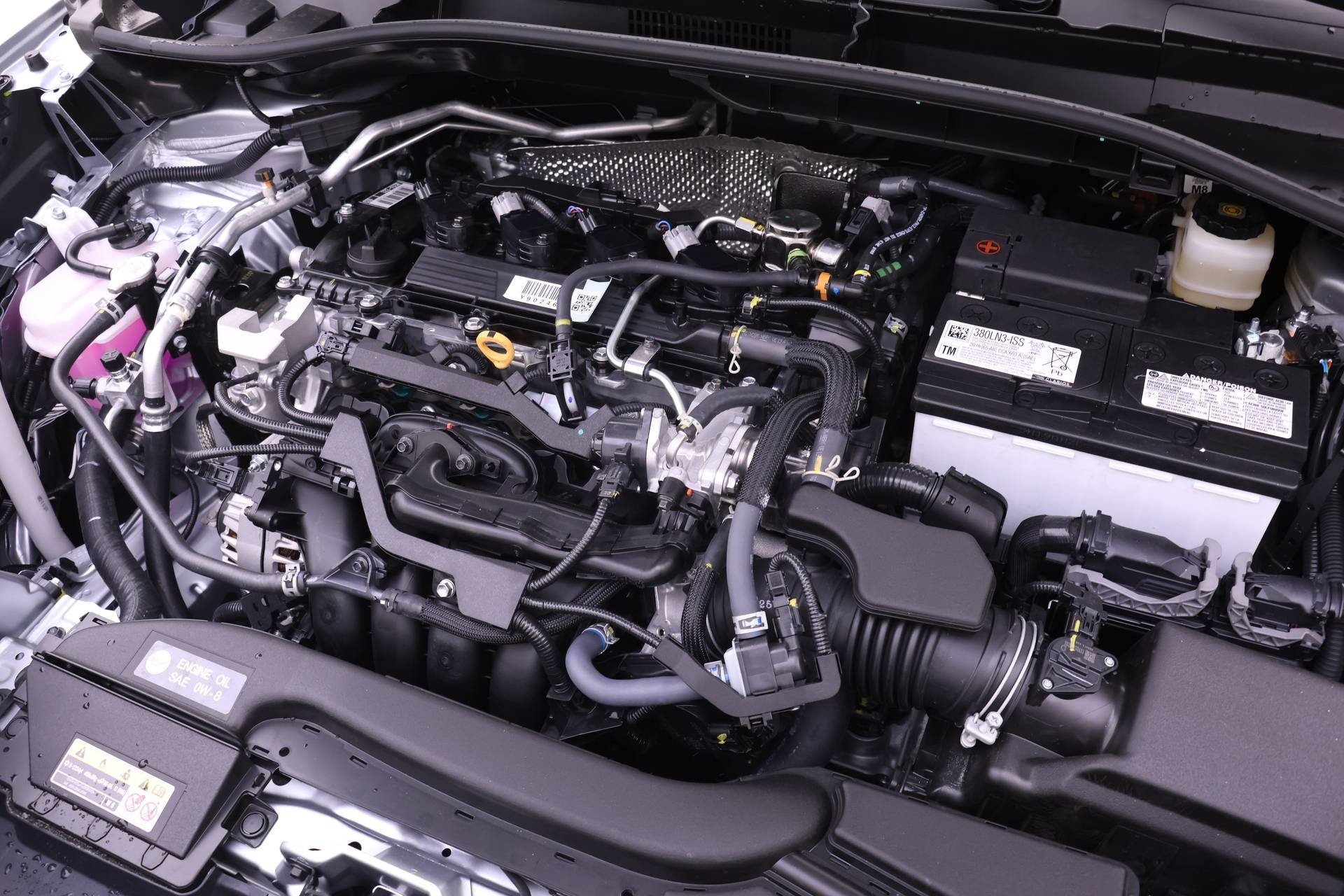 2026 Toyota Corolla Cross L photo 12