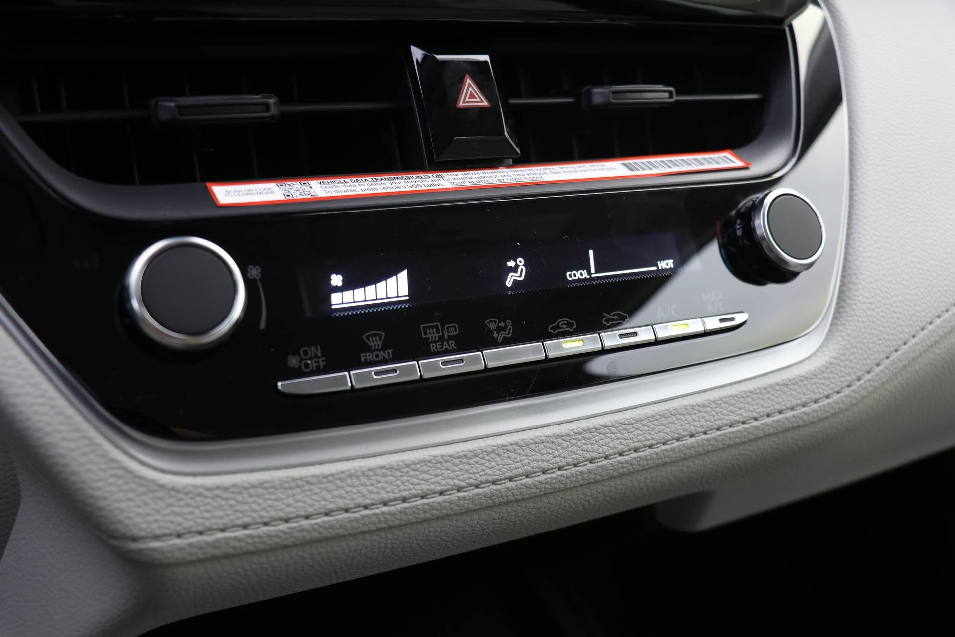 2026 Toyota Corolla Cross L photo 4