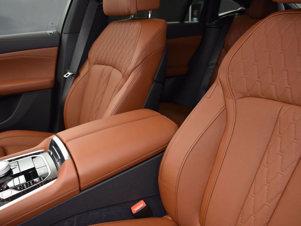 2026 Black Sapphire Metallic BMW X6 M60i AWD SUV