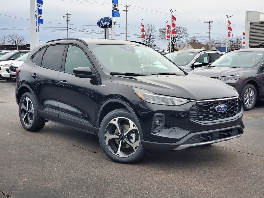 2025 Ford Escape Hybrid ST-Line Select photo 2