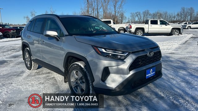 2025 Toyota RAV4 XLE's photo