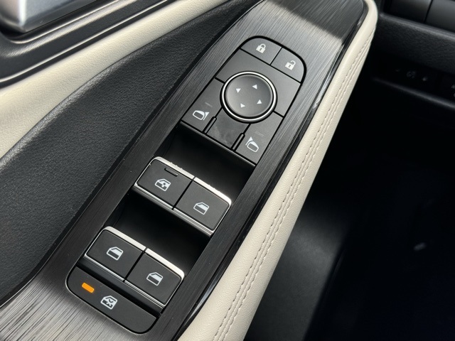 Used 2023 Nissan Rogue SUV