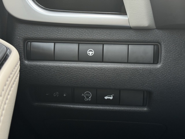 Used 2023 Nissan Rogue SUV