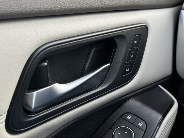 Used 2023 Nissan Rogue SUV