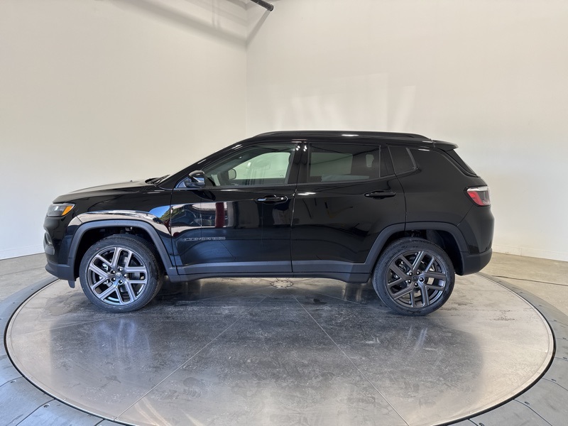 2026 Jeep Compass Limited Altitude photo 4