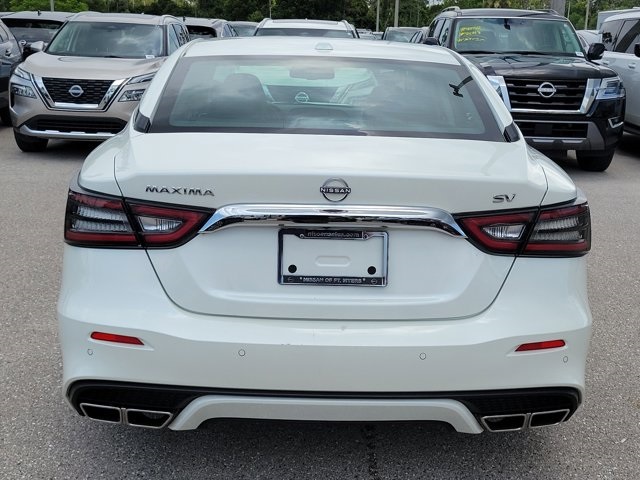 2023 Pearl White Nissan Maxima SV FWD Sedan