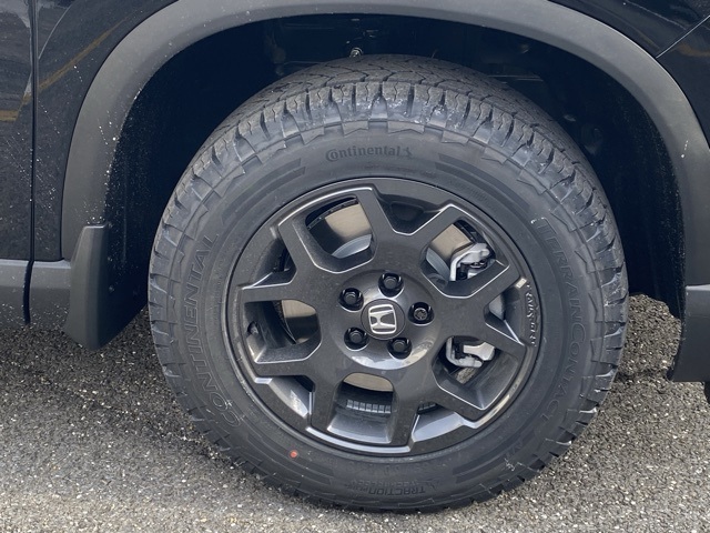 new 2025 Honda Pilot car, priced at $47,868