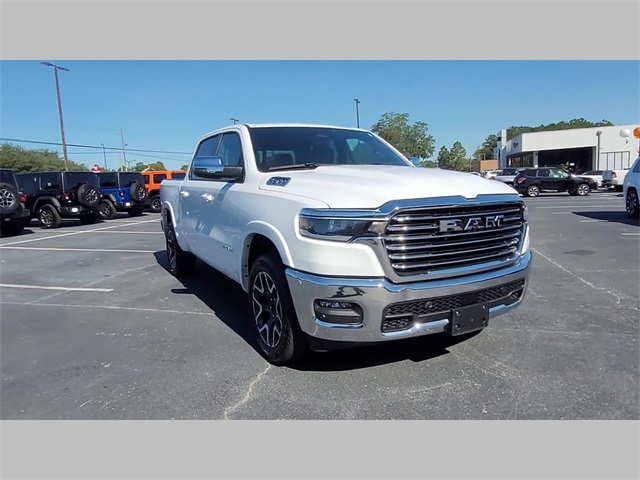 2025 Ram 1500 Laramie Crew Cab 4x4 5'7" Box