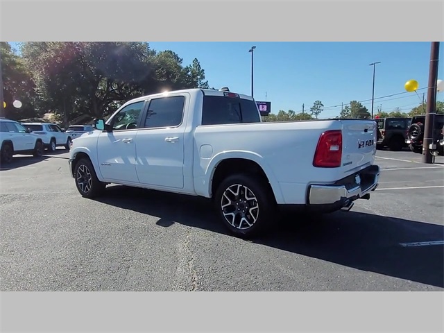 2025 Ram 1500 Laramie Crew Cab 4x4 5'7" Box