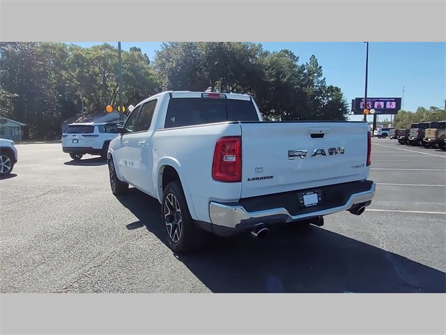 2025 Ram 1500 Laramie Crew Cab 4x4 5'7" Box