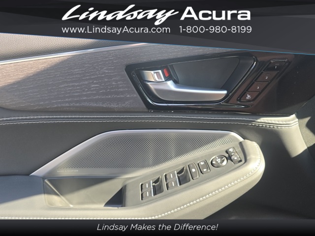 2026 Acura MDX SH-AWD Advance photo 18