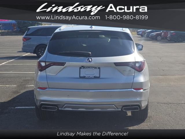 2026 Acura MDX SH-AWD Advance photo 4
