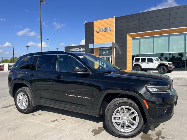 2025 Jeep Grand Cherokee Laredo's photo
