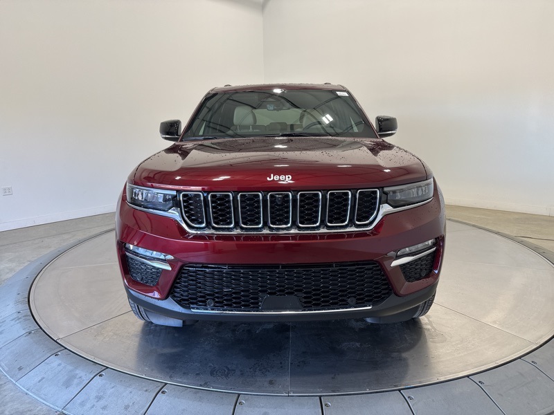 2025 Jeep Grand Cherokee Limited photo 2