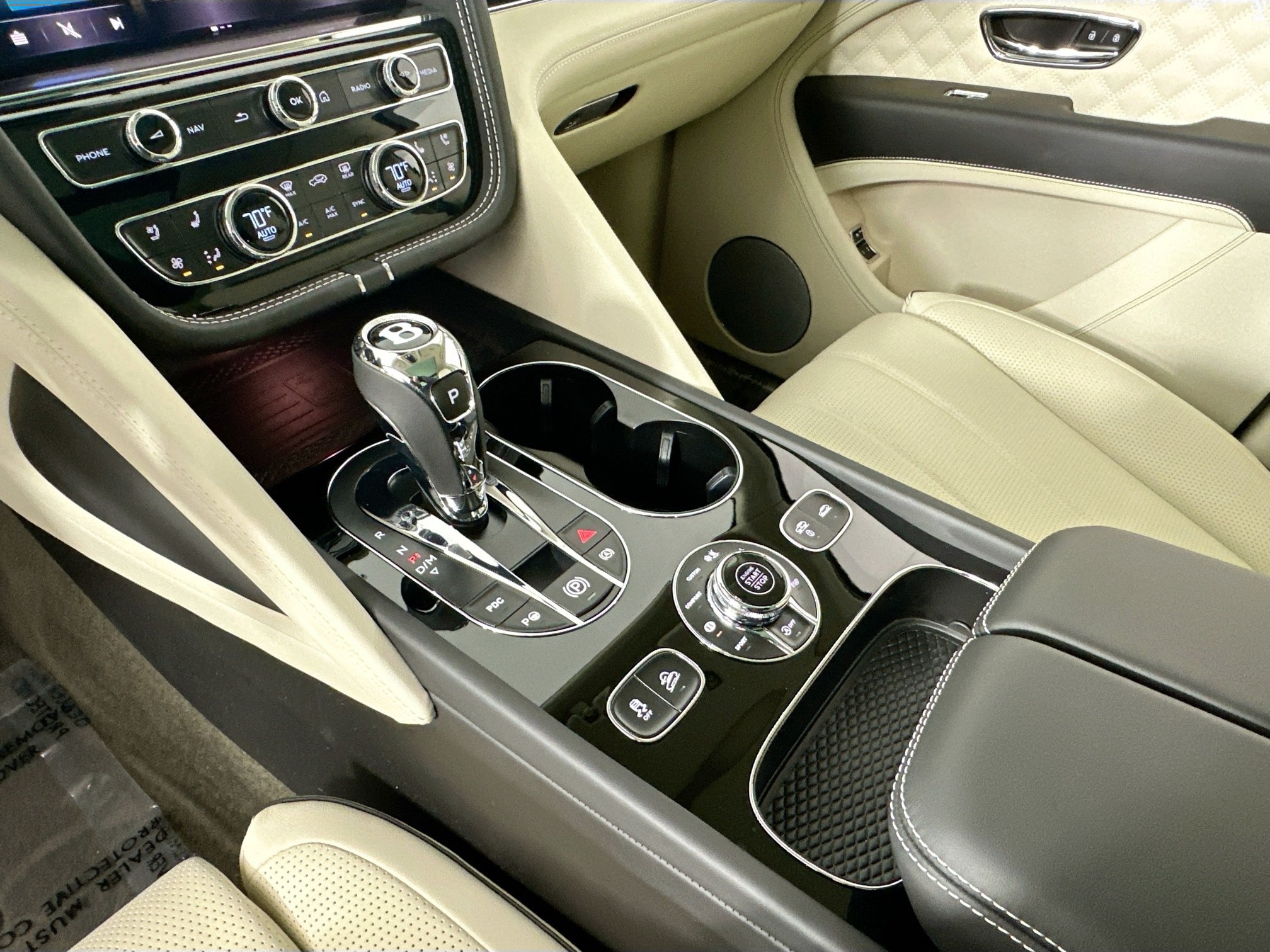 used 2022 Bentley Bentayga car, priced at $189,998