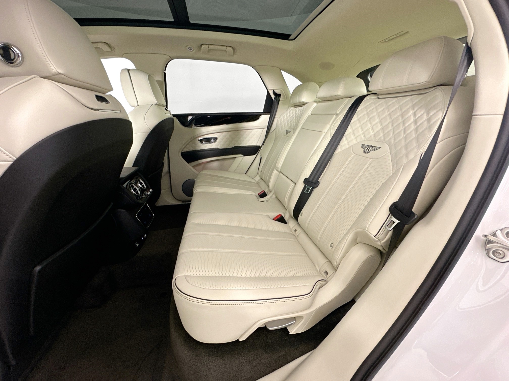 used 2022 Bentley Bentayga car, priced at $189,998